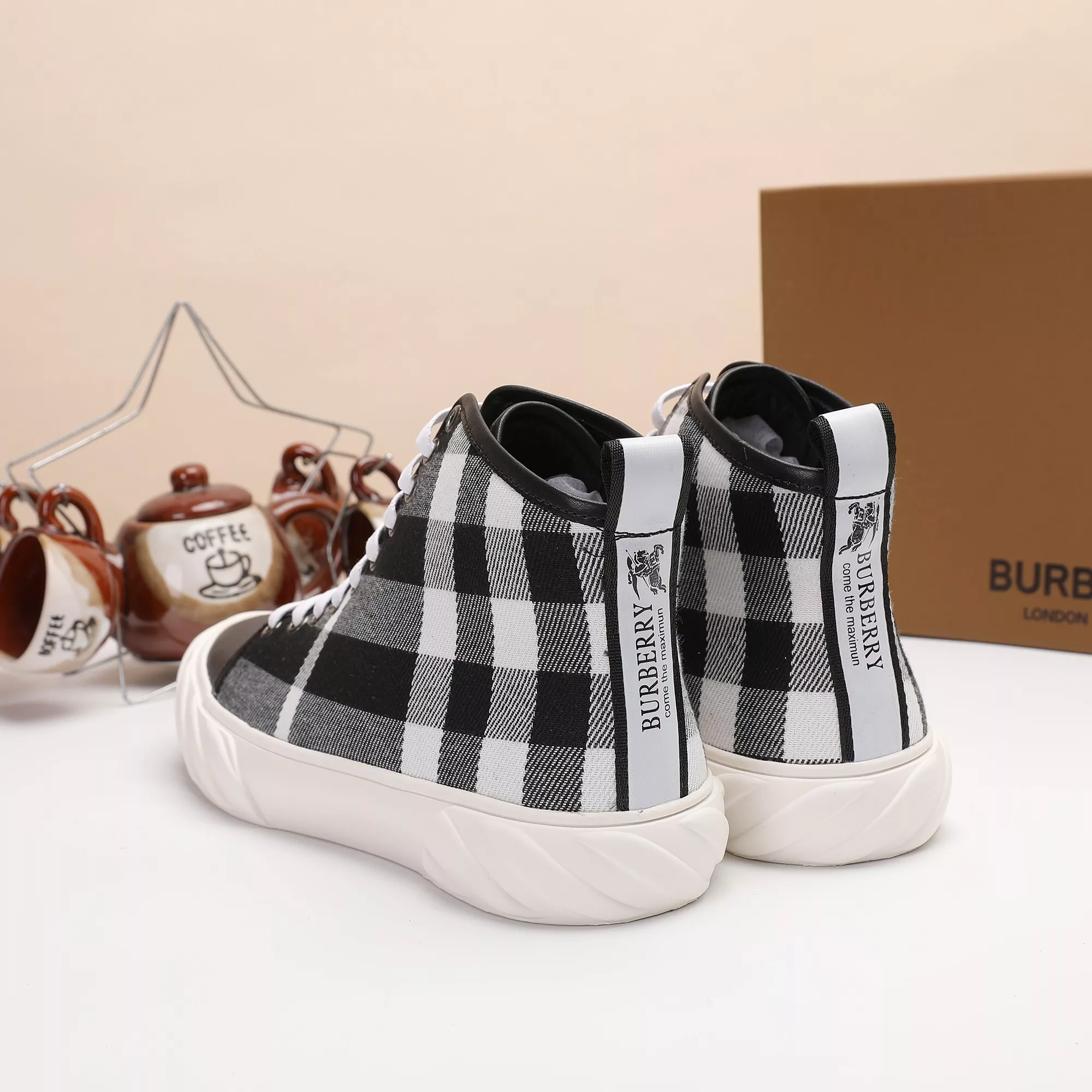 burberry high tops chaussures pour homme s_12740624